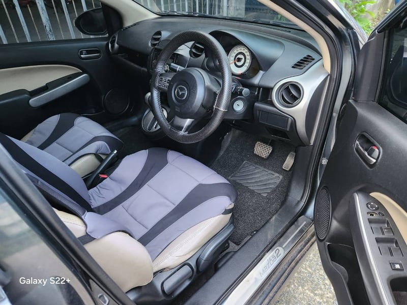 MAZDA2 ปี2012 เครื่องเกียร์ดี ภายในสะอาดไม่โทรม พร้อมใช้
