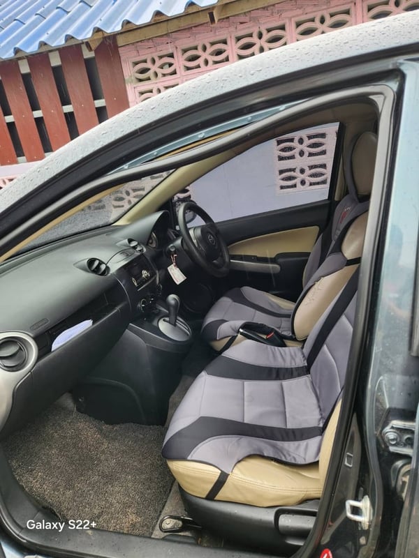 MAZDA2 ปี2012 เครื่องเกียร์ดี ภายในสะอาดไม่โทรม พร้อมใช้