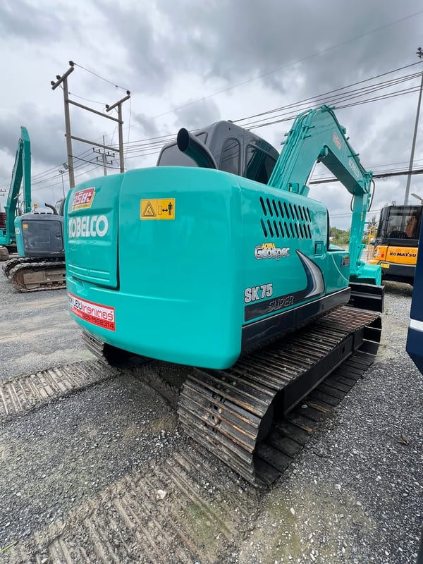 ขายครับsk75-8สภาพสวยพร้อมใช้งานโท0851562314 ขายครับsk75-8สภาพสวยพร้อมใช้งานโท0851562314