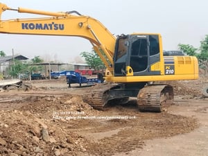 Sาคาเพียง 1,999,000  Uาท มีเล่มทะเบียนพร้อมชุดโอน  #รถขุดโคมัสสุ #KOMATSU #PC210 - #รุ่น10MO 
