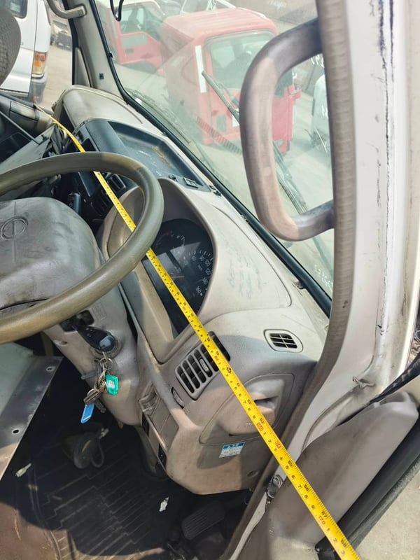 75,000 บาท FROM JAPAN #หัวเก๋ง หัวเก๋งรถบรรทุก มีชุดช่วงล่าง #ฮีโน่  #ดูโทร่  #ไดน่า  #โตโยต้า 