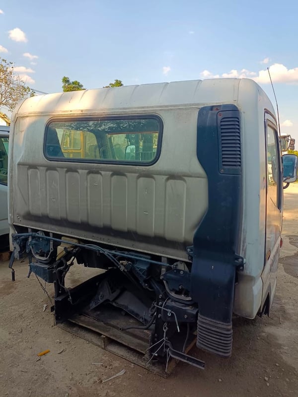 หัวเก๋ง #หัวเก๋งรถบรรทุก #แคนเตอร์ #หกล้อกลาง  #6ล้อกลาง  #มิตซูบิชิ  CANTER  #หัวกว้าง