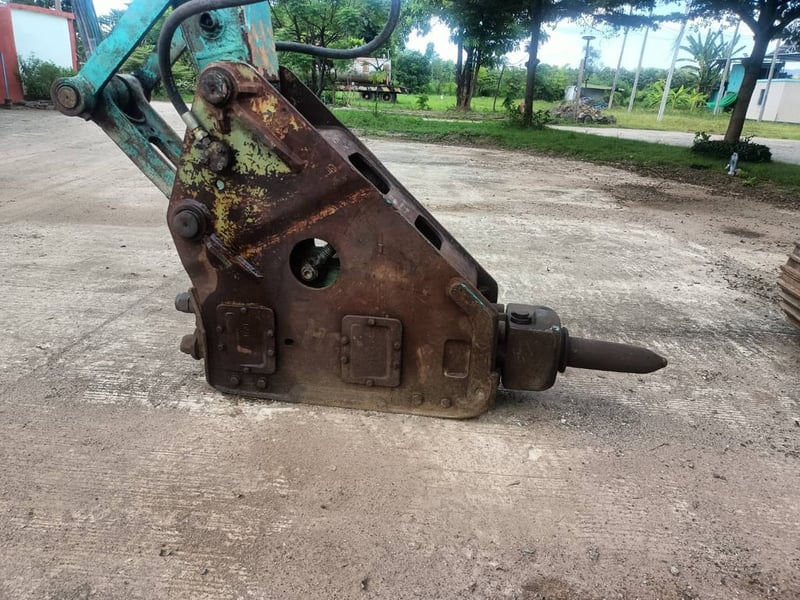 122,000 Uาท #หัวกระแทก #หัวเจาะ #BREAKER #NPK สำหรับใส่รถขุด ไซค์ PC200 PC220 122,000 Uาท #หัวกระแทก #หัวเจาะ #BREAKER #NPK สำหรับใส่รถขุด ไซค์ PC200 PC220