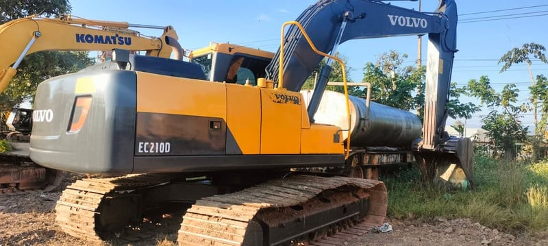 822,000 Uาท #รถขุดใหญ่  #มีเล่มทะเบียน มีบริการจัดส่ง #รถขุด  #รถขุดวอลโว่ #รถขุดVOLVO #VOLVO #EC210D