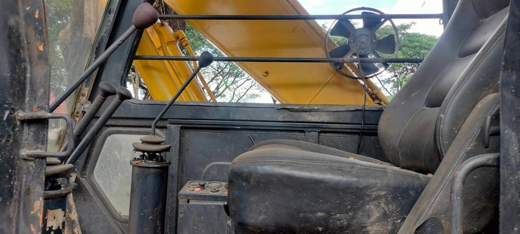 ลดสูงสุด 333,000 บาท💢🎉 รถขุดพร้อม #หัวกระแทก #หัวเจาะKOBELCO #SK04