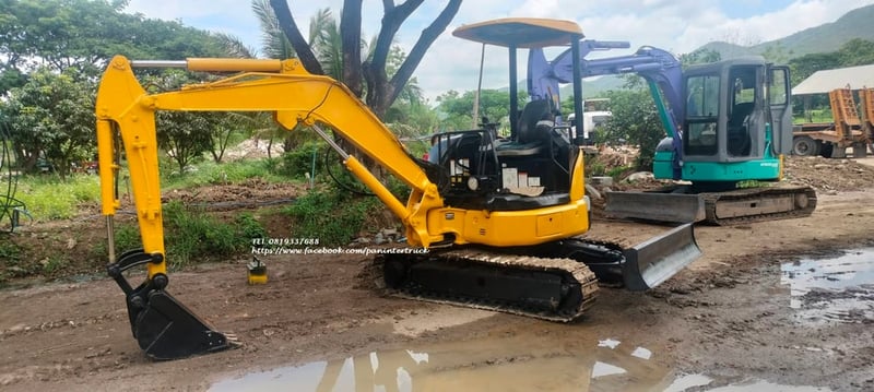 EXCAVATOR #KOMATSU #PC30 #PC30MR -3  👍 ขนาด 3ตัน มีลายไปป์ปิ้ง (ลายหัวเจาะกระแทก)