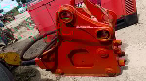 19,900 Uาท สินค้าเก่านอก  #หัวกระแทก #หัวเจาะ #BREAKER #NPK สำหรับใส่รถขุด ไซค์ #PC40 #PC45 #PC50 #PC55