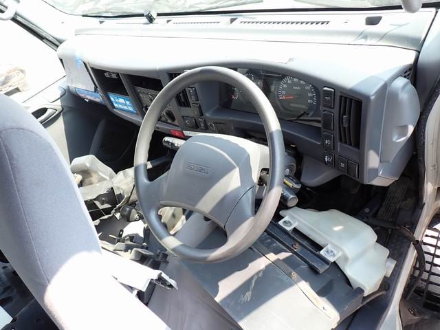 72,000 Uาท 💢 #NLR130 #หัวเก๋ง (สีขาว) #หัวเก๋งรถบรรทุก FROM #JAPAN CABIN #ISUZU : #NKR #NMR #NLR85 72,000 Uาท 💢 #NLR130 #หัวเก๋ง (สีขาว) #หัวเก๋งรถบรรทุก FROM #JAPAN CABIN #ISUZU : #NKR #NMR #NLR85