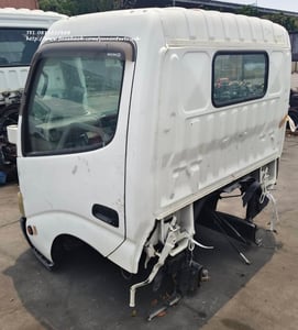 75,000 บาท FROM JAPAN #หัวเก๋ง หัวเก๋งรถบรรทุก มีชุดช่วงล่าง #ฮีโน่  #ดูโทร่  #ไดน่า  #โตโยต้า 