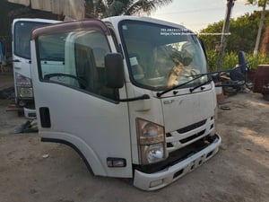 CABIN #ISUZU : #NKR #NLR85 #NMR85 #NQR #NHR85 #NLR130 (สีขาว) #โรโบคอป เล็ก #อิซูสุ