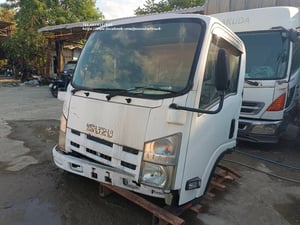 69,000 Uาท 💢 #หัวเก๋ง #หัวเก๋งรถบรรทุก FROM #JAPAN CABIN #ISUZU : #NKR #NLR85 #NMR85 #NQR #NHR85 #NLR130 (สีขาว) #โรโบคอป เล็ก #อิซูสุ