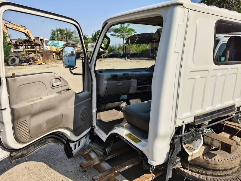 52,000 Uาท 😘 SALE FROM #JAPAN ISUZU NKR #หัวเก๋ง #หัวเก๋งรถบรรทุก รถบรรทุกไซค์ #4ล้อใหญ่ #6ล้อเล็ก 52,000 Uาท 😘 SALE FROM #JAPAN ISUZU NKR #หัวเก๋ง #หัวเก๋งรถบรรทุก รถบรรทุกไซค์ #4ล้อใหญ่ #6ล้อเล็ก