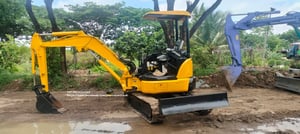 EXCAVATOR #KOMATSU #PC30 #PC30MR -3  👍 ขนาด 3ตัน มีลายไปป์ปิ้ง (ลายหัวเจาะกระแทก)