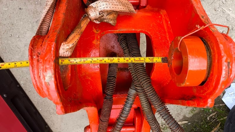 19,900 Uาท สินค้าเก่านอก  #หัวกระแทก #หัวเจาะ #BREAKER #NPK สำหรับใส่รถขุด ไซค์ #PC40 #PC45 #PC50 #PC55