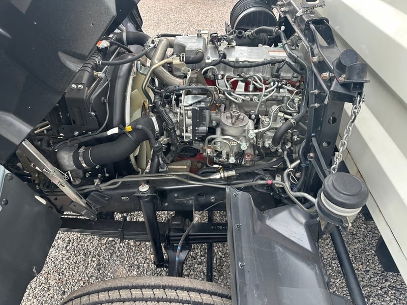 รถบรรทุก 6 ล้อ HINO FC9J  210แรงม้า ยาว 6.60 เมตร กระบะคอกสูง ปี2023