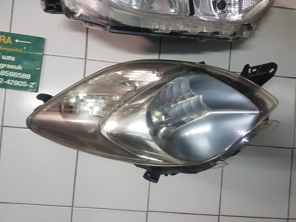 ไฟหน้า Toyota Vios Yaris ไฟหน้า Toyota Vios Yaris