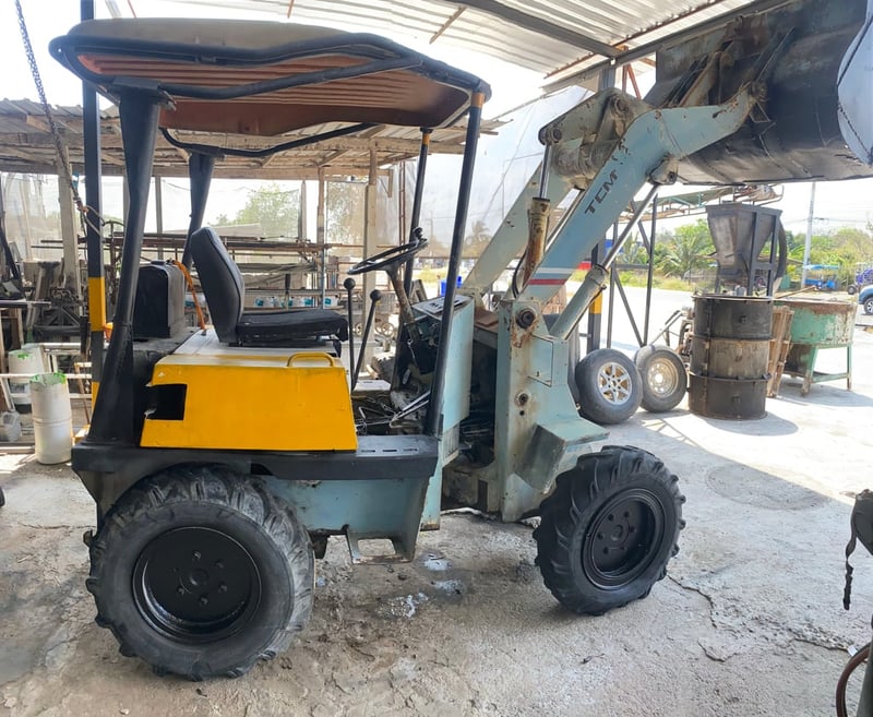 รถตักล้อยางTCM808 เอวอ่อน บุ๋งกี๋0.7Q ขับเคลื่อน4WD รถตักล้อยางTCM808 เอวอ่อน บุ๋งกี๋0.7Q ขับเคลื่อน4WD