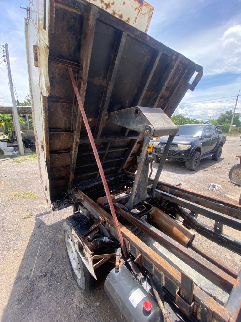 กระบะดั้มพ์ ISUZU TFR 4ล้อ ดั้มพ์ ปี1995 เลขไมล์ 242,308 กม.