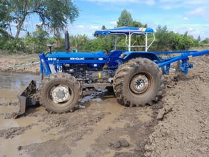 ขายรถไถฟอร์ด 6610 2 เพลา คาราโล่ เล่มทะเบียน ขายรถไถฟอร์ด 6610 2 เพลา คาราโล่ เล่มทะเบียน