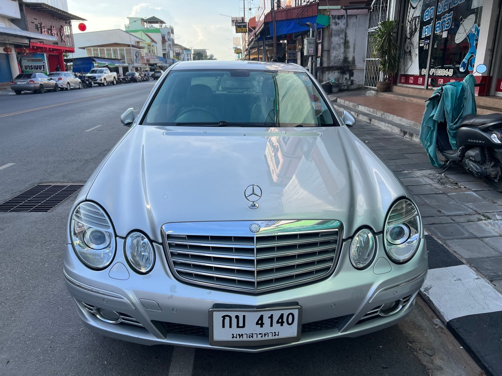 Benz e200 ปี2008 Benz e200 ปี2008