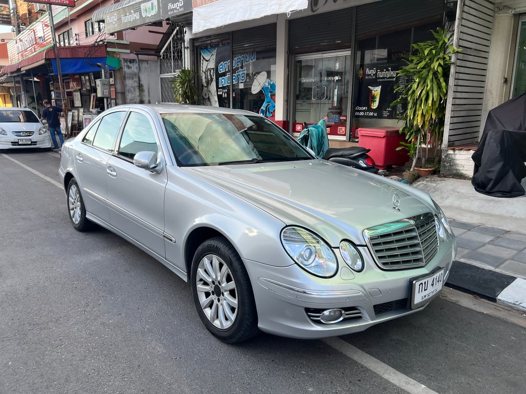 Benz e200 ปี2008 Benz e200 ปี2008