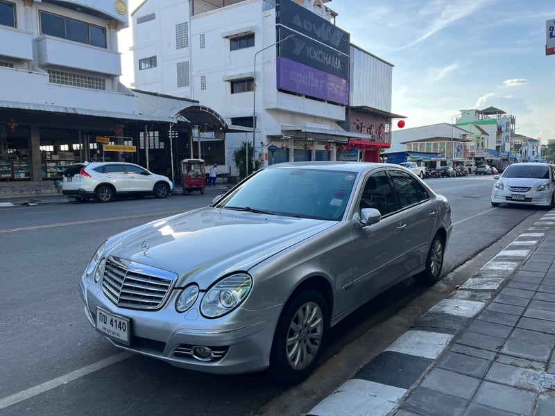 Benz e200 ปี2008