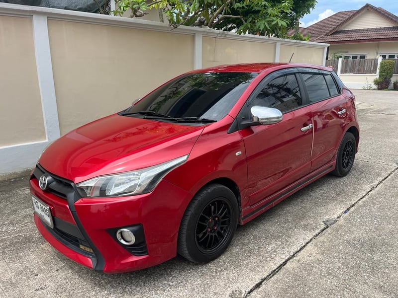 Toyota  Yaris 1.2 ATAuto  j มือหมุน ปี2013 