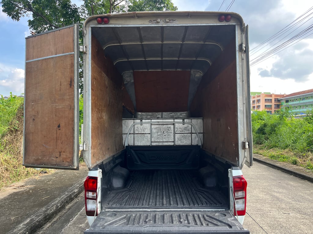 2019 Isuzu 1.9 6 mt 2019 Isuzu 1.9 6 mt