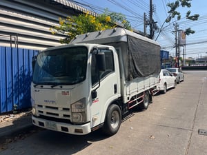 2011 Isuzu NLR 130