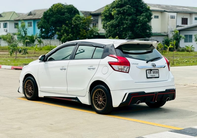 รถบ้าน ECO CAR ชุดแต่งรอบคัน ราคาน่ารัก ไมล์แท้ เข้าศูนย์ตลอด   #TOYOATA YARIS 1.2G ปี2017 สีขาว เกียร์ออโต้ เครื่องเบนซิน