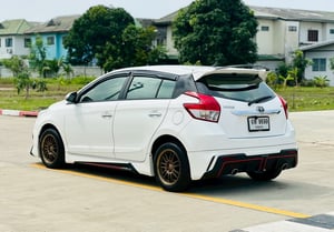 รถบ้าน ECO CAR ชุดแต่งรอบคัน ราคาน่ารัก ไมล์แท้ เข้าศูนย์ตลอด   #TOYOATA YARIS 1.2G ปี2017 สีขาว เกียร์ออโต้ เครื่องเบนซิน