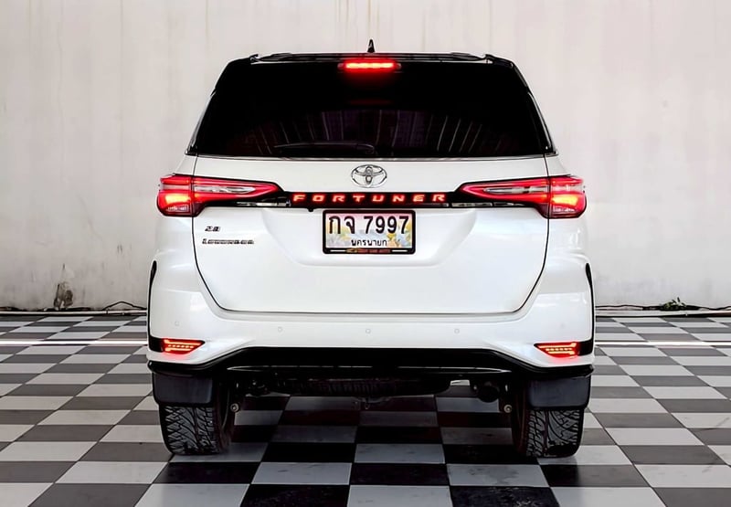 ➡️TOYOTA LEGENDER 2.4 V 2 WD เกียร์ออโต้ ปี 2020 (ไม่ขายป้ายทะเบียน) ⭕️ไมล์ 81,400 KM 💲1,050,000 ➡️ จัดไฟแนนซ์ถึงบ้าน-ที่่ทำงาน  รับซื้อขาย รถยนต์มือสอง  