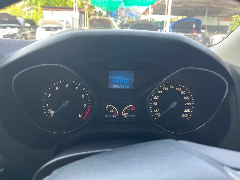 2013 จด2014 มือเดียว ขาย 138000 Ford focus 1.6 AT  Tel 0853375537 เอ