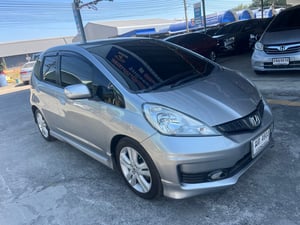 2012 Honda jazz 1.5 Jpan AT สีเทา  