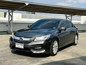 Accord 2.4 EL Navi ปี 2017 รถมือเดียวป้ายแดง ออกห้างป้ายแดง Accord 2.4 EL Navi ปี 2017 รถมือเดียวป้ายแดง ออกห้างป้ายแดง