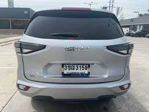 Isuzu MU-X 1.9 active ปี 2022 ไมล์130000โล  ขาย ตัด สด 635,000.-  สอบถาม 0853375537 เอ