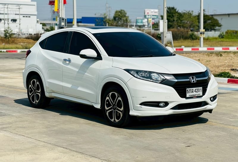 #HONDA HRV 1.8EL SUNRUFF TOP ปี2016 สีขาว เกียร์ออโต้ เครื่องเบนซิน