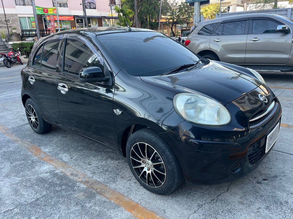 2011 Nissan March 1.2 at 2011 Nissan March 1.2 at