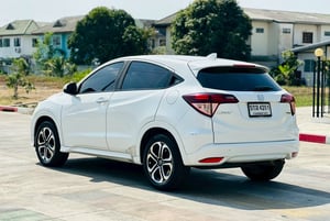 #HONDA HRV 1.8EL SUNRUFF TOP ปี2016 สีขาว เกียร์ออโต้ เครื่องเบนซิน