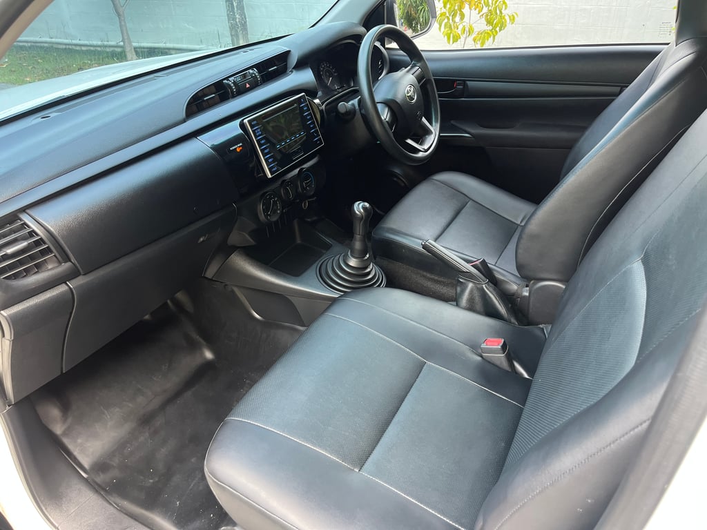 2019 Toyota revo 2.4 mt 