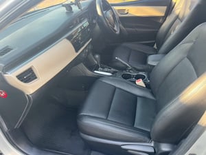 2016 Toyota altis 1.8 E LPG AT  ประหยัด ขาย 225,000.-  สอบถาม 085337   55  37