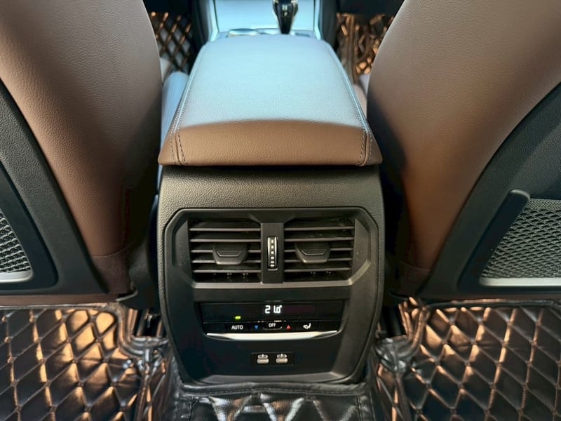 #BMW 320D M SPORT ปี 21 จด22 G20 สีขาว