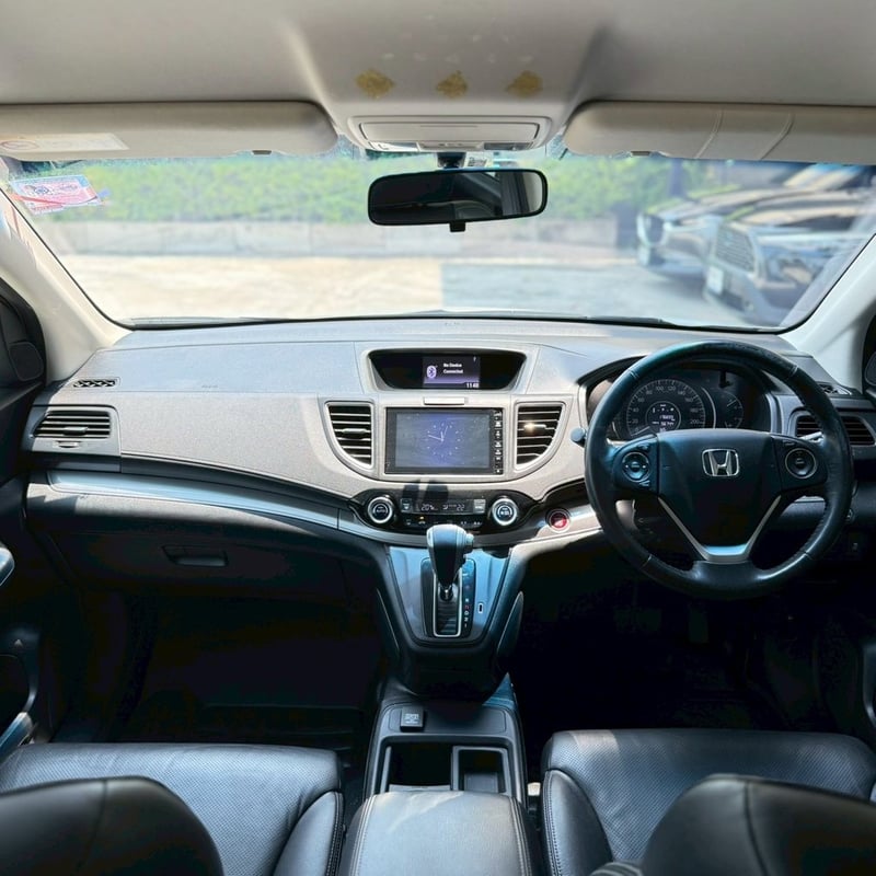 Honda CR-V G4 2.0 E (4WD) ปี 2016 สีขาว –รถ5ที่นั่ง ขับ 4 ล้อ สภาพสวยจัด ราคา 399,000.-  ✨ เครดิตดี ฟรีดาวน์ ✨ ผ่อน 7,xxx