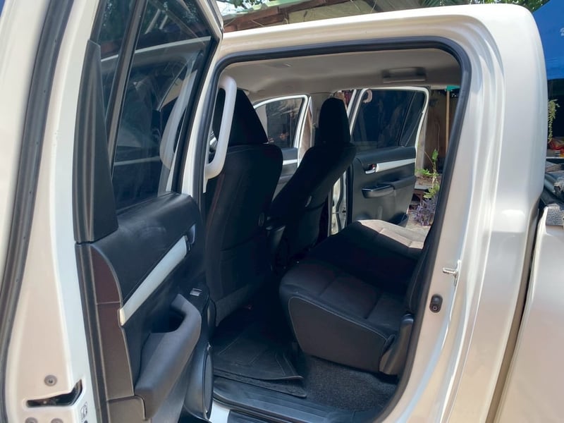 TOYOTA HILUX REVO 2.4 HIGH PRERUNNER DOUBLECAB AT 2021 TOYOTA HILUX REVO 2.4 HIGH PRERUNNER DOUBLECAB AT 2021