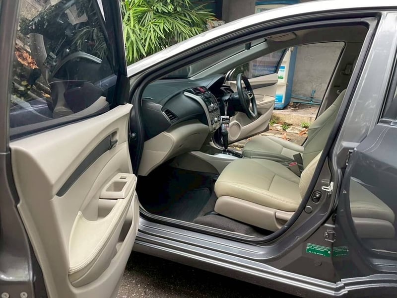 2009 Honda city 1.5 at