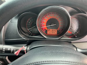 Toyota Yaris 1.2 ATAuto j มือหมุน ปี2013 Toyota Yaris 1.2 ATAuto j มือหมุน ปี2013