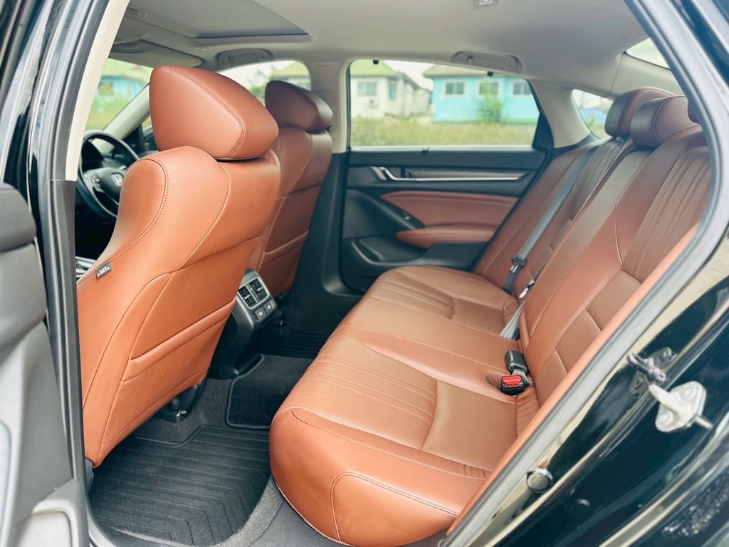 #HONDA NEW ACCORD 2.0 HYBRID TECH Sunruff Navi ปี2020 สีดำ เกียร์ออ #HONDA NEW ACCORD 2.0 HYBRID TECH Sunruff Navi ปี2020 สีดำ เกียร์ออ