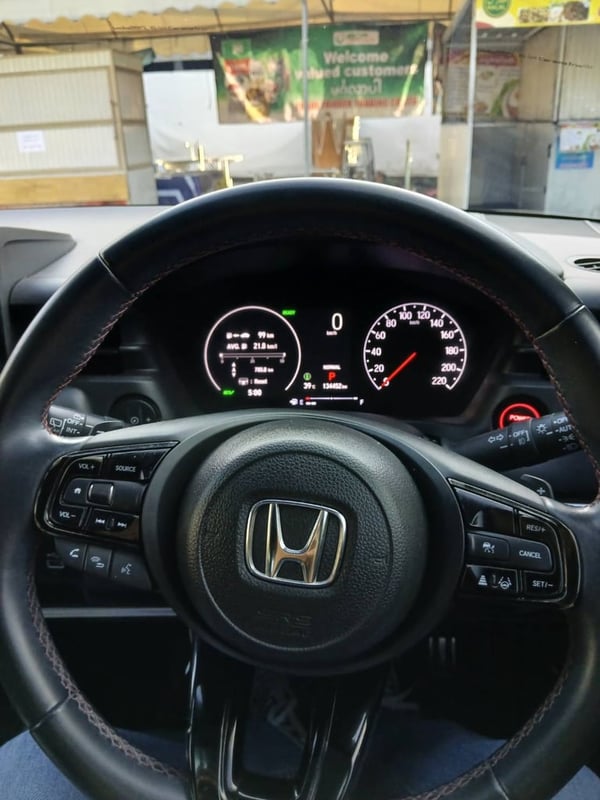 2022 Honda hrv 1.5 RS ehev 