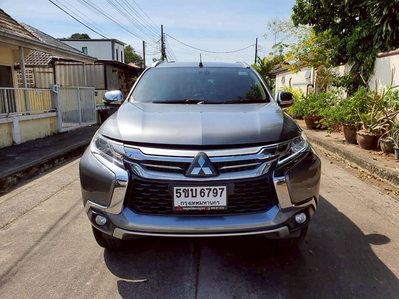 #Mitsubishi Pajero Sport 2.4 GT Premium 2WD ปี 2016 สีเทา เกียร์ At ราคา 499,000 บาท #Mitsubishi Pajero Sport 2.4 GT Premium 2WD ปี 2016 สีเทา เกียร์ At ราคา 499,000 บาท