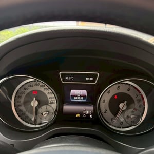 Mercedes-Benz CLA 200 ปี 2016